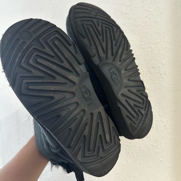 UGG Bailey bow boots - Picture 4 of 4